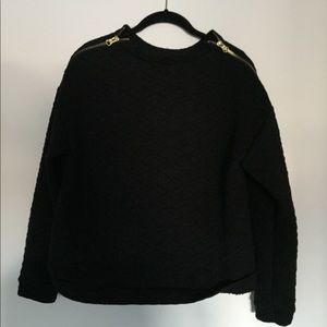 Black sweatshirt with zippers